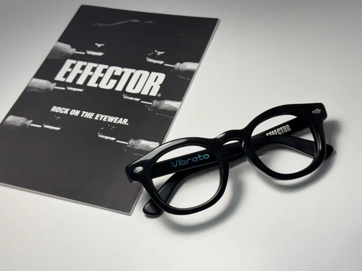 EFFECTOR 이펙터 일본 볼드 뿔테 안경 0084